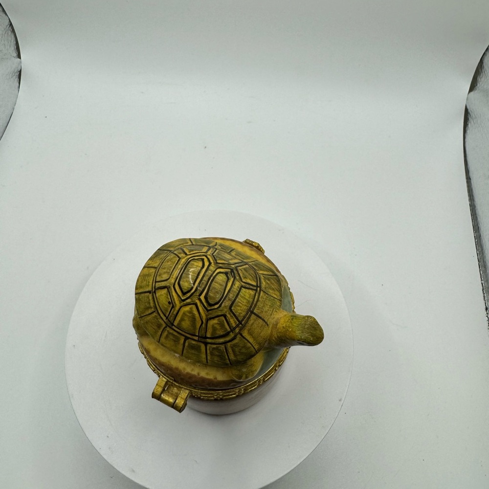 Ceramic‎ Turtle Hinged Box - Picture 4 of 5